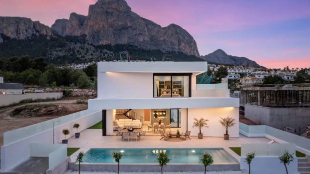 buying property in Spain Costa Blanca villa Mediterranean home